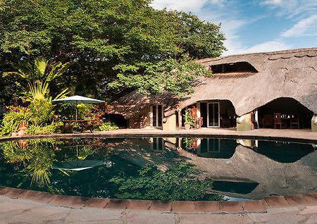 Bayete Guest Lodge Victoria Falls Exterior foto